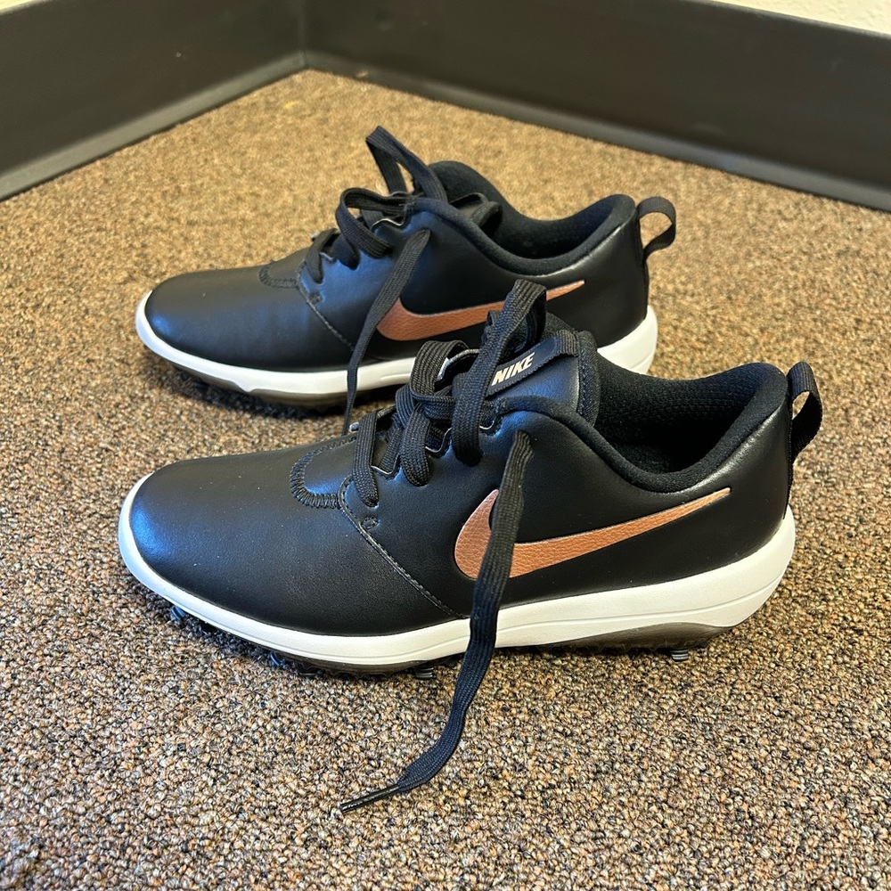 Women Nike Golf Shoes